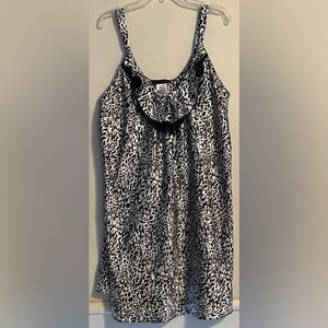 Ladies Lingerie size large black/white Animal Print 100% Polyester NWOT